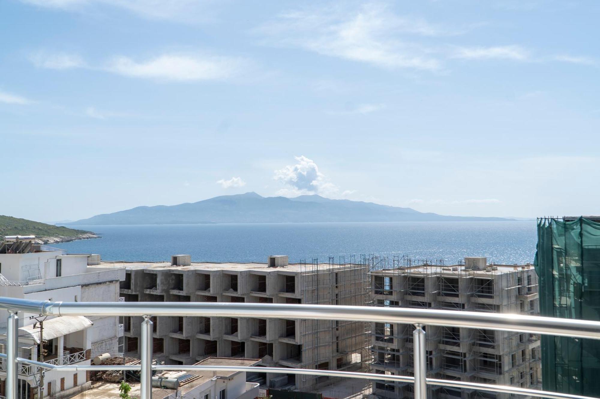 Hotel Blue Sky Sarande Ngoại thất bức ảnh