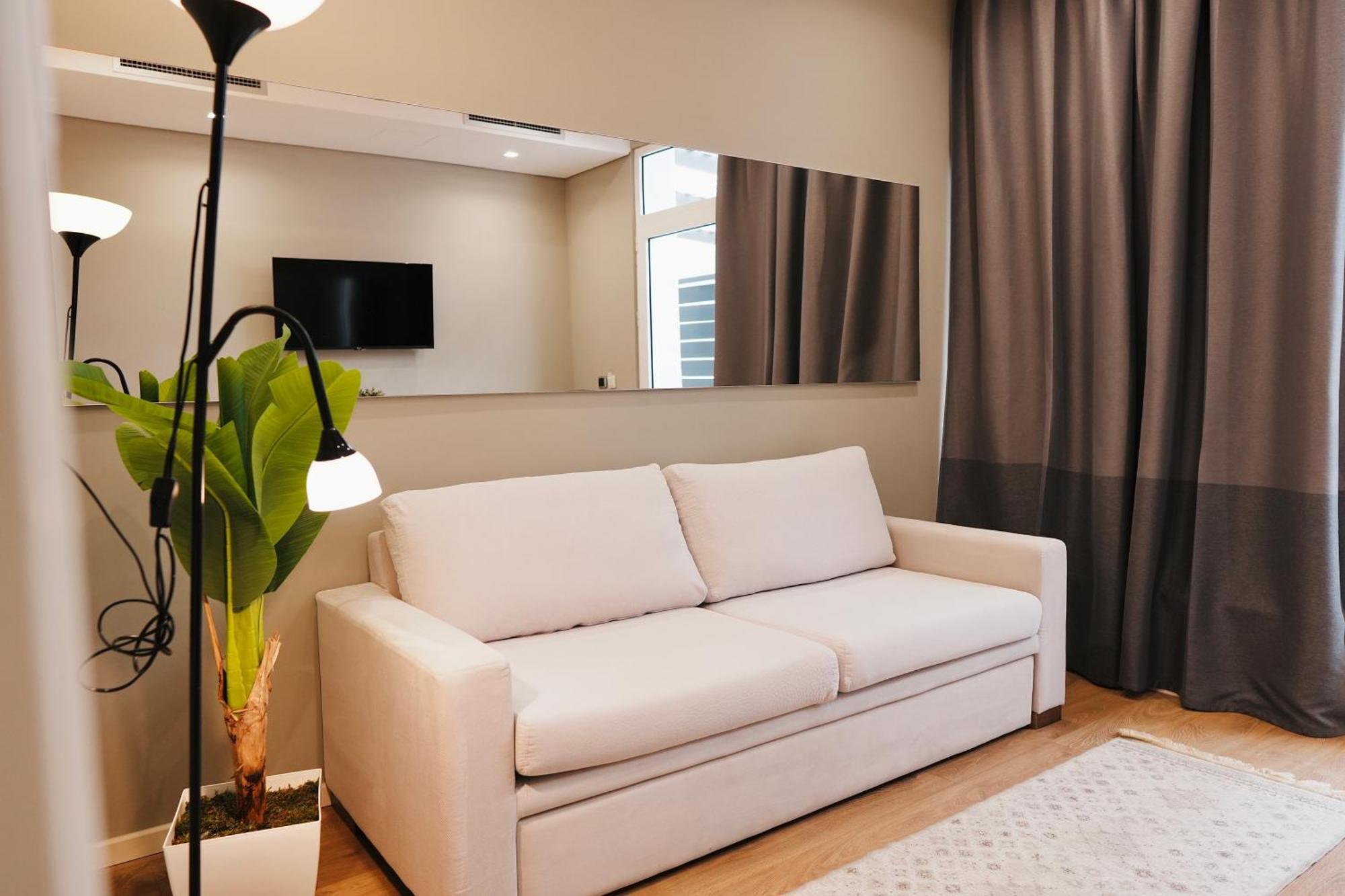 Hotel Blue Sky Sarande Ngoại thất bức ảnh