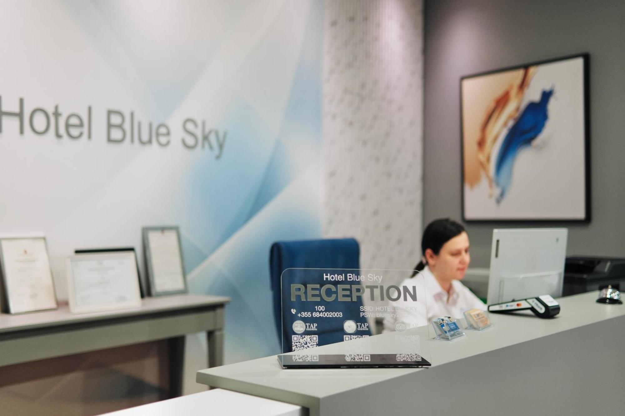 Hotel Blue Sky Sarande Ngoại thất bức ảnh