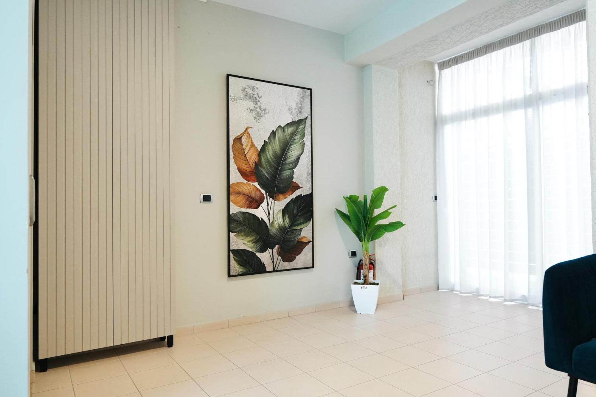 Hotel Blue Sky Sarande Ngoại thất bức ảnh