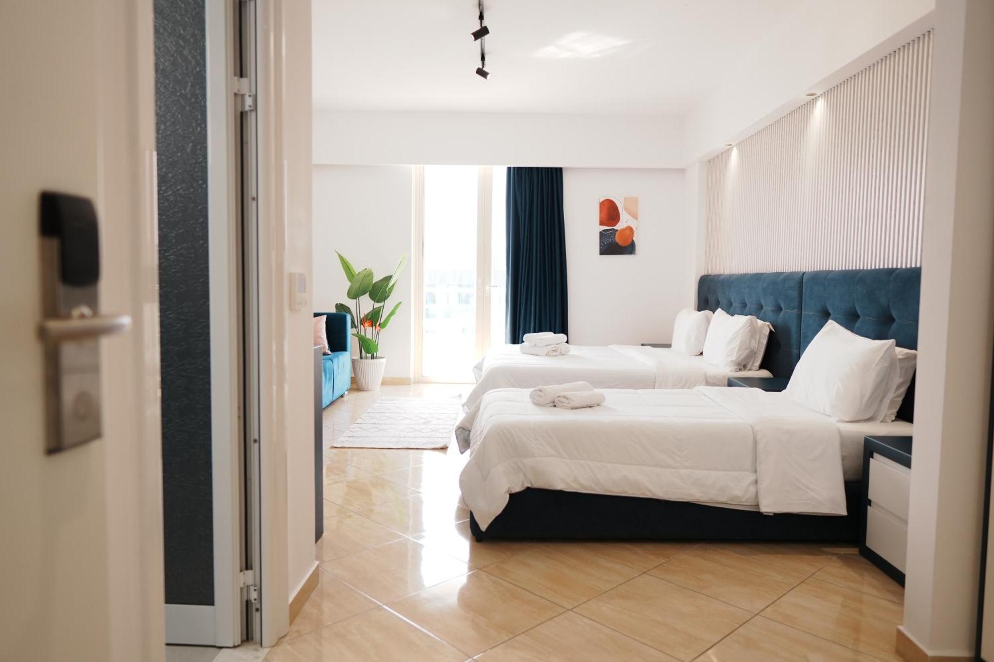 Hotel Blue Sky Sarande Ngoại thất bức ảnh