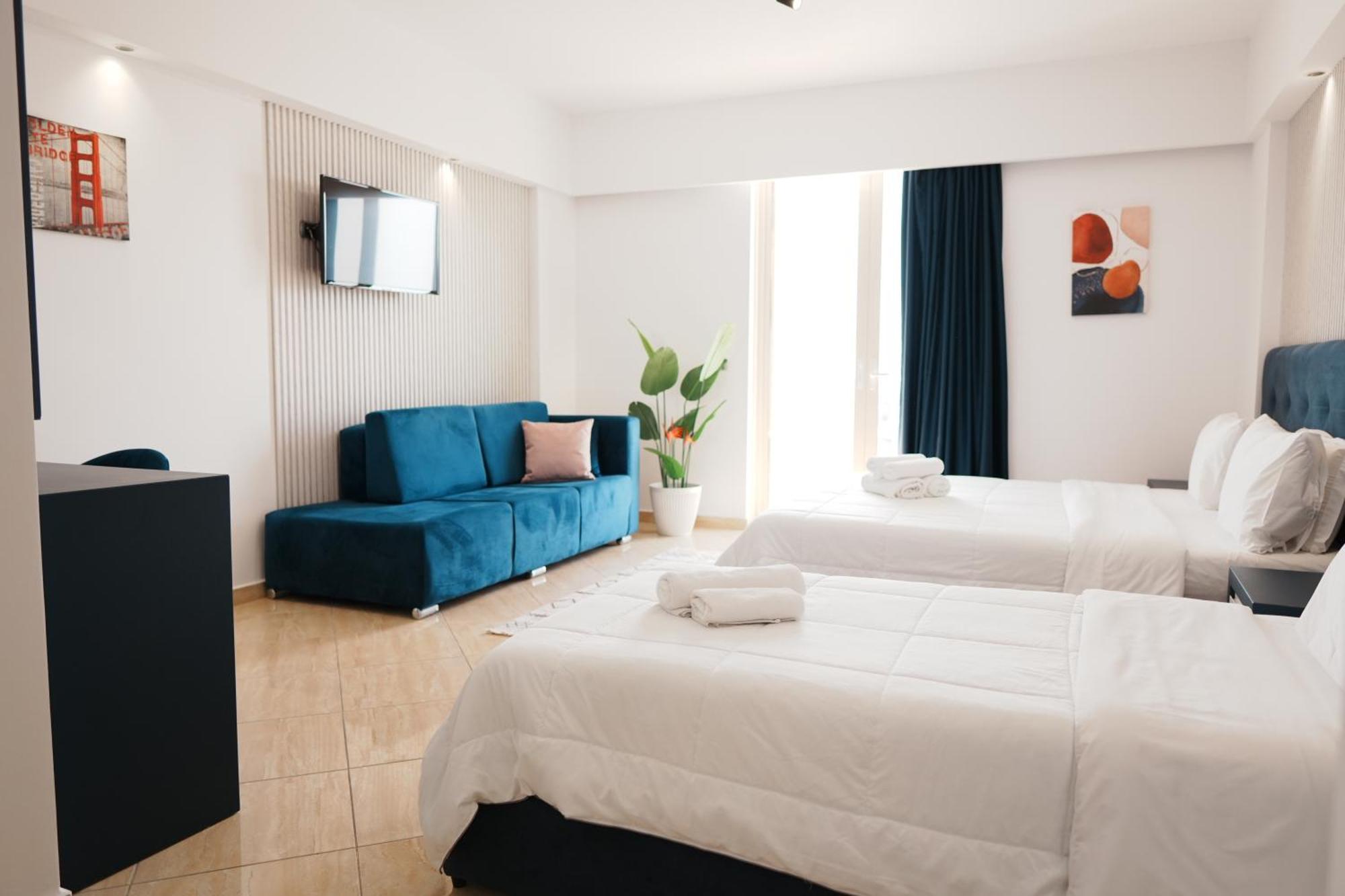 Hotel Blue Sky Sarande Ngoại thất bức ảnh