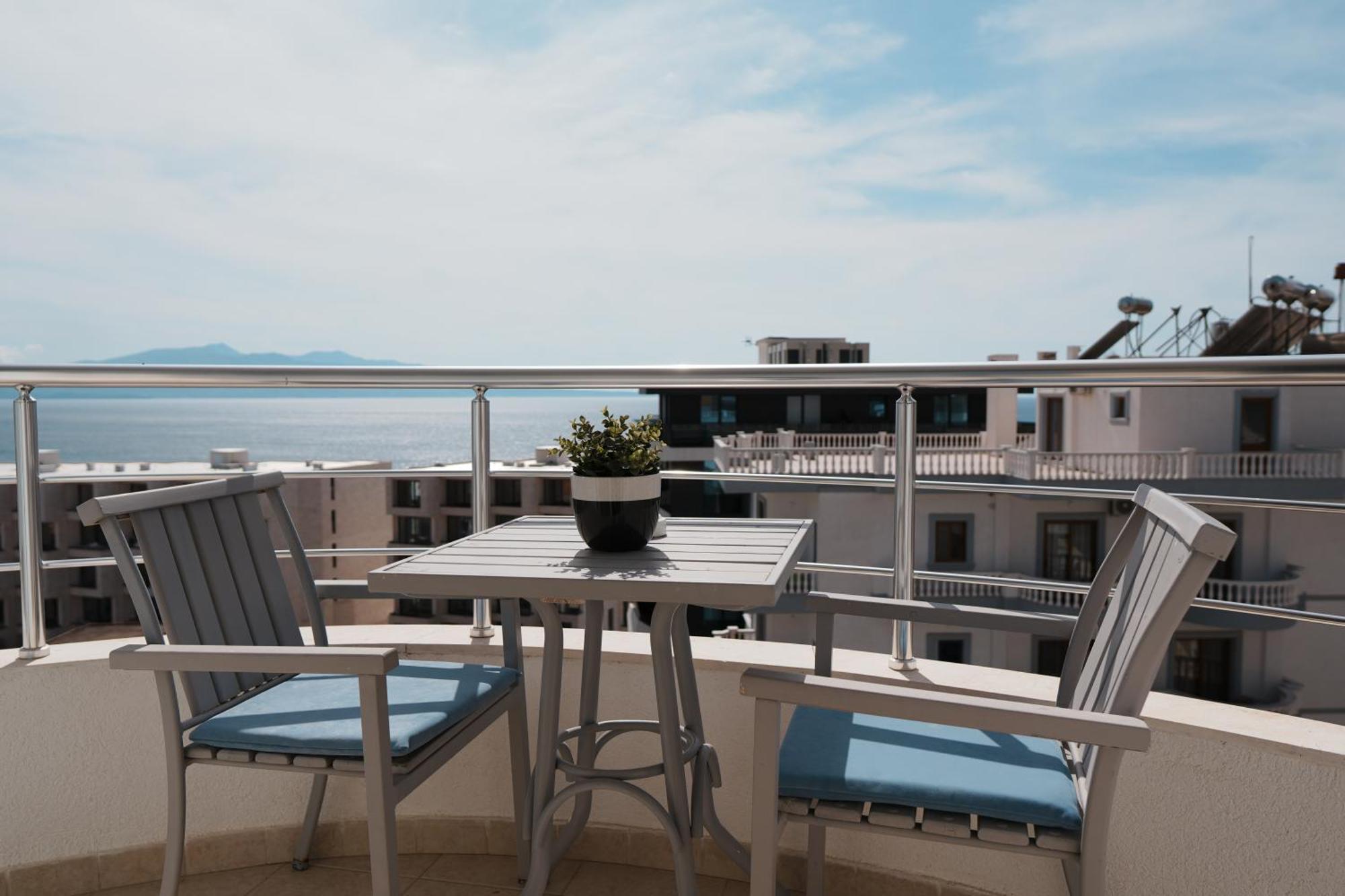 Hotel Blue Sky Sarande Ngoại thất bức ảnh