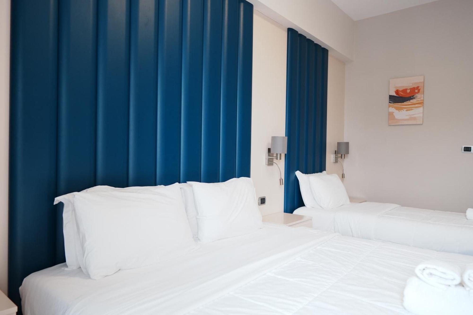 Hotel Blue Sky Sarande Ngoại thất bức ảnh