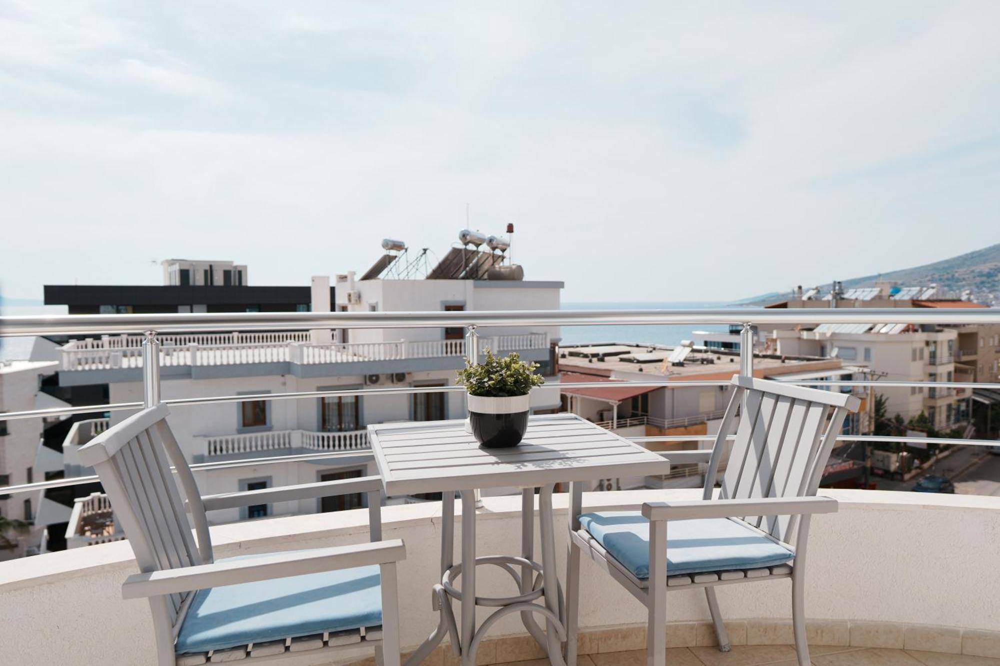Hotel Blue Sky Sarande Ngoại thất bức ảnh