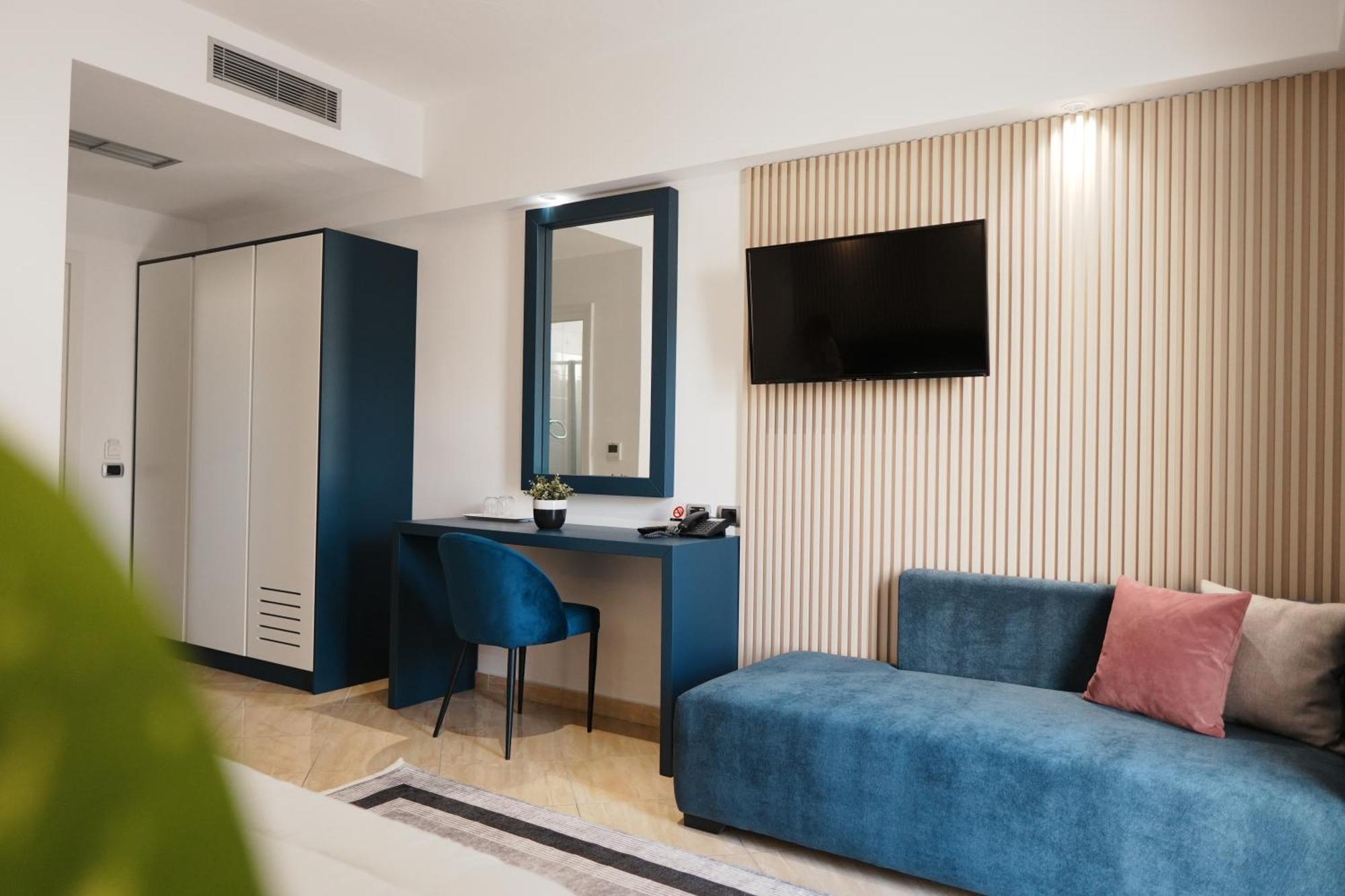 Hotel Blue Sky Sarande Ngoại thất bức ảnh