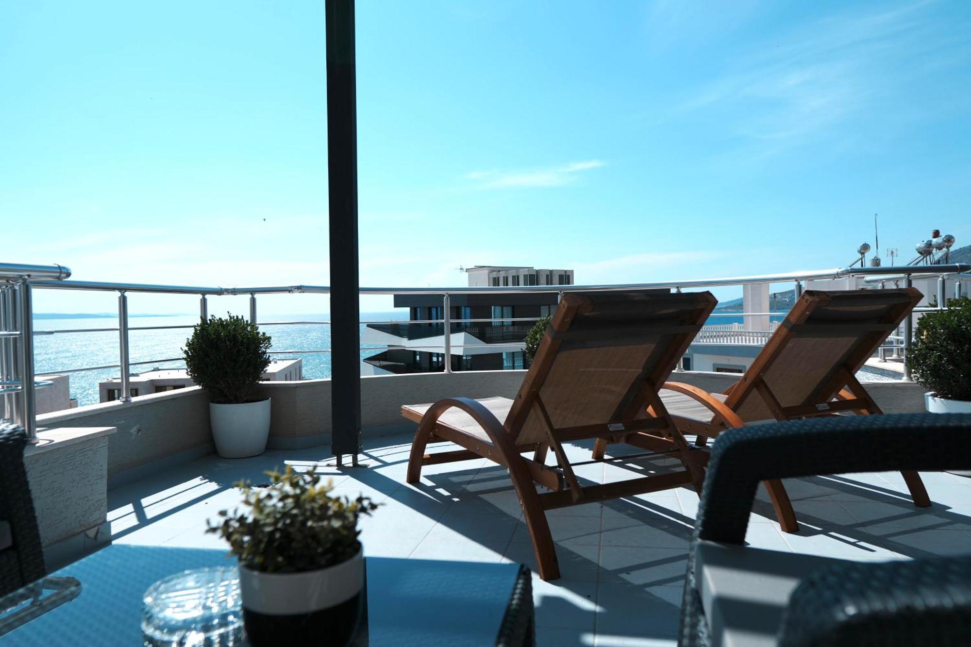 Hotel Blue Sky Sarande Ngoại thất bức ảnh