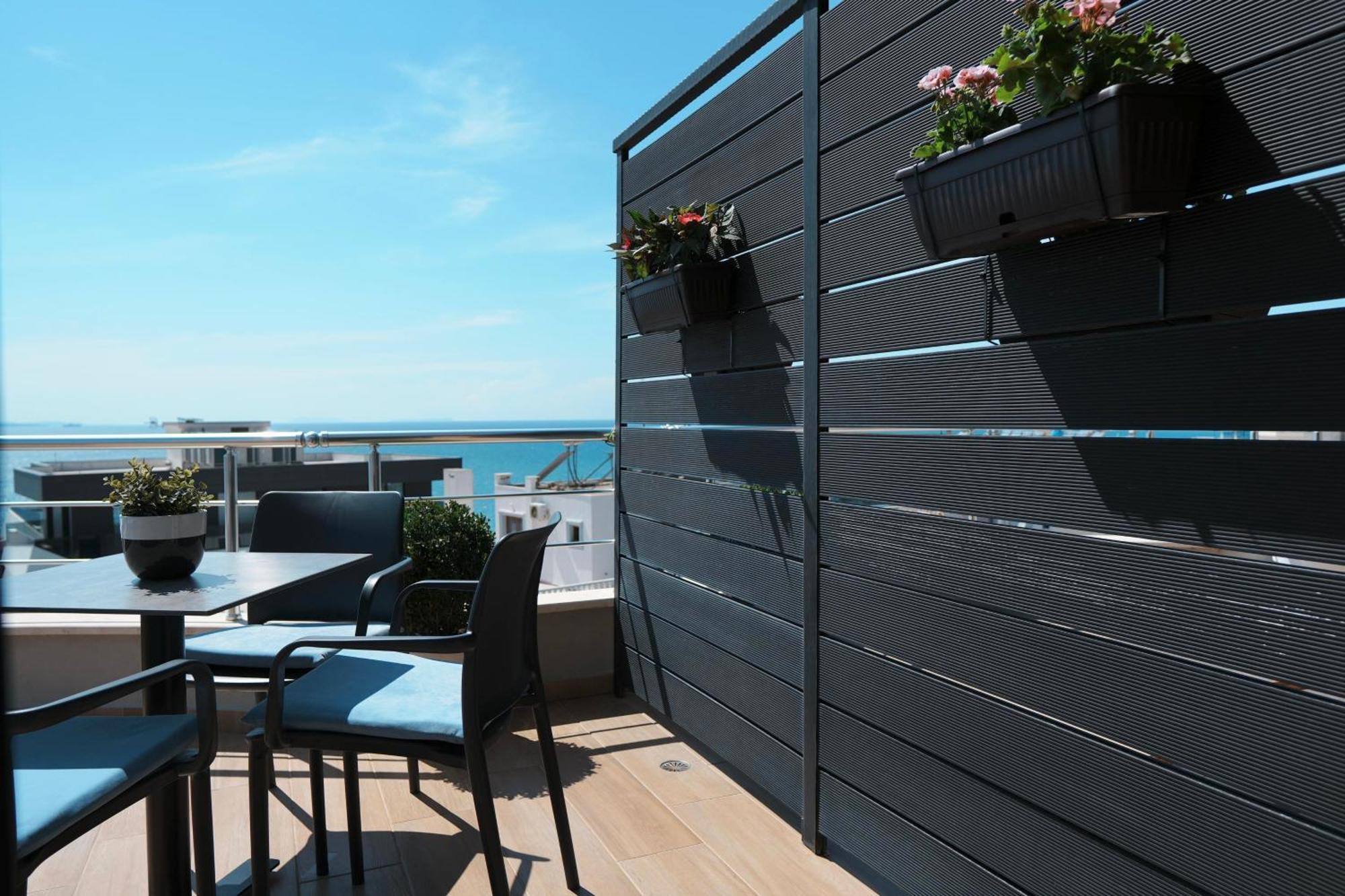 Hotel Blue Sky Sarande Ngoại thất bức ảnh
