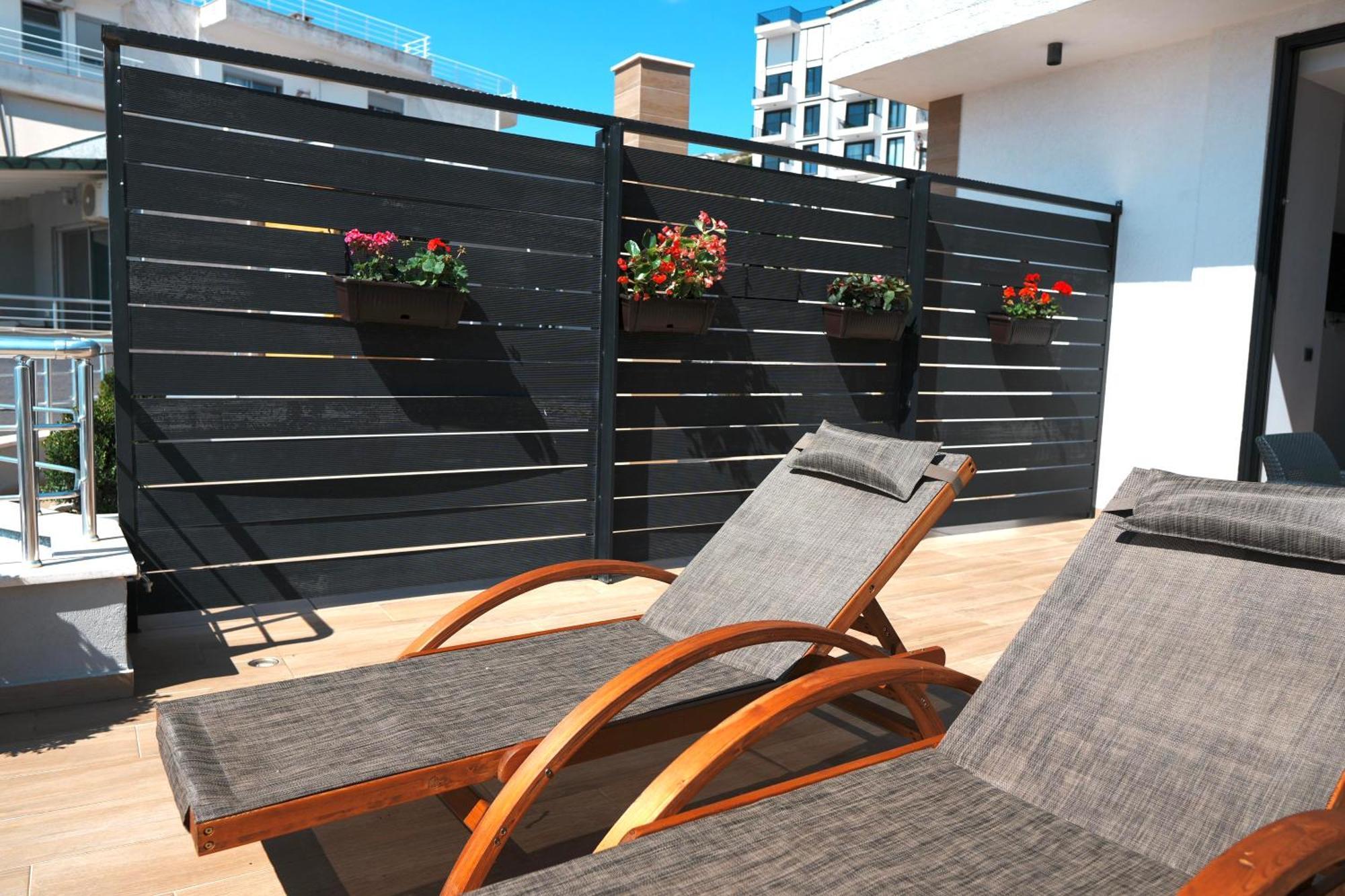 Hotel Blue Sky Sarande Ngoại thất bức ảnh